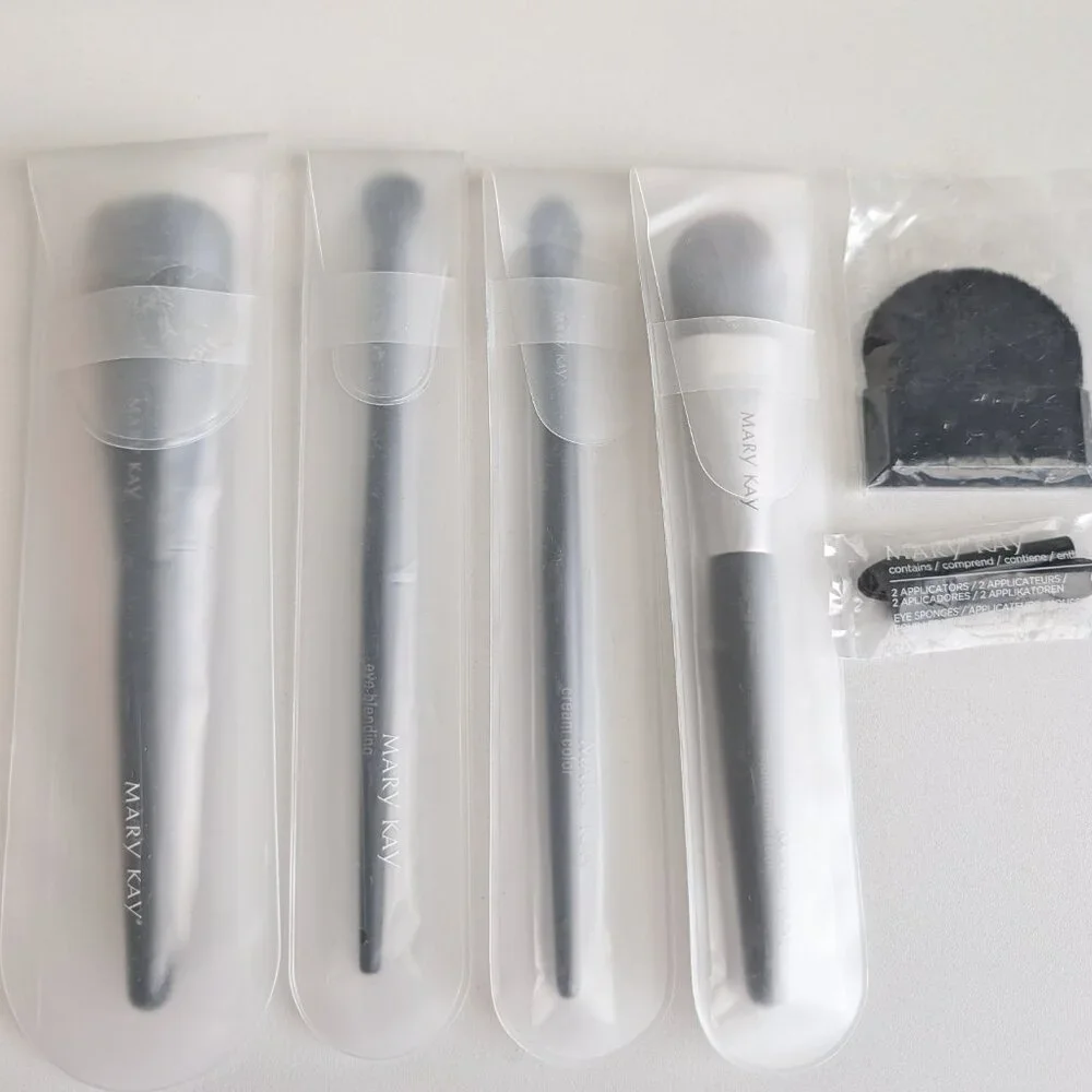 Mary Kay Cosmetic Brush Lot Powder Brush Cheek Brush Eye Applicator Foundation